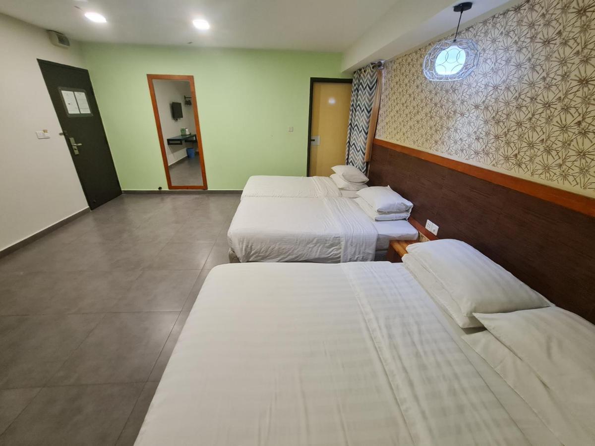 Hotel Bestari Куала Липис Екстериор снимка